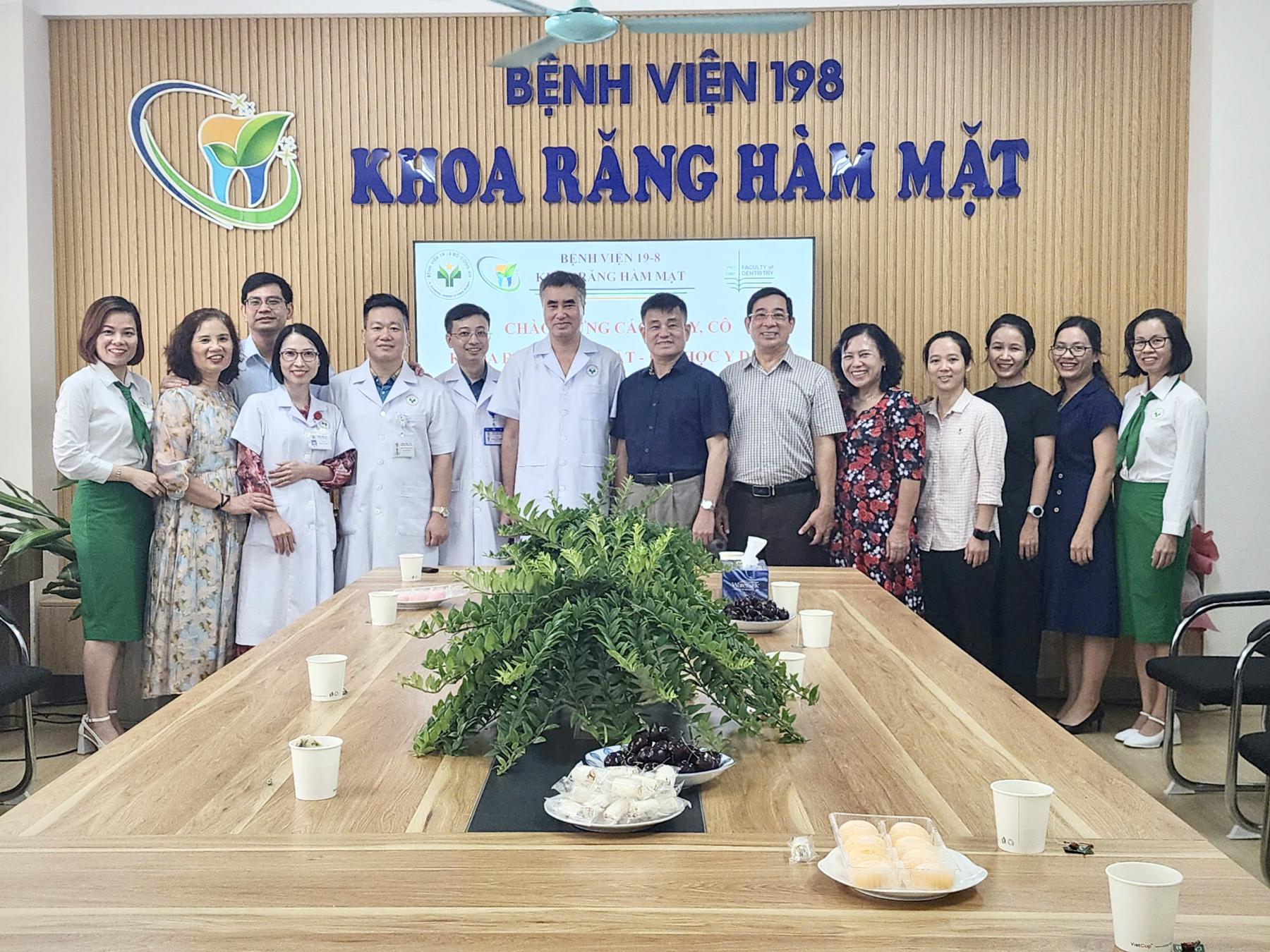 Thúc đẩy hợp tác giữa Khoa Răng Hàm Mặt, Trường Đại học Y Dược, ĐHQGHN và Bệnh viện 19-8